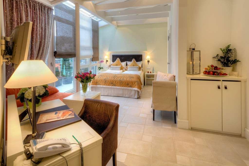 Boutiquehotel La Casa Tübingen Стая снимка