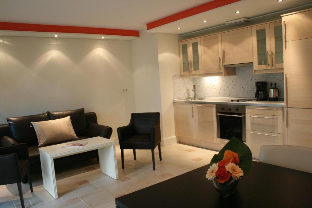 Boutiquehotel La Casa Tübingen Стая снимка